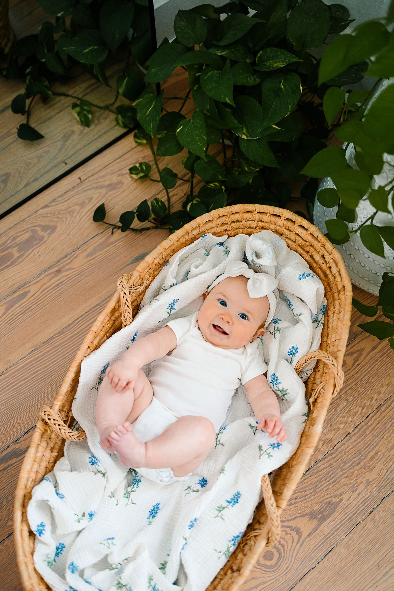 TX Bluebonnet Swaddle Blanket